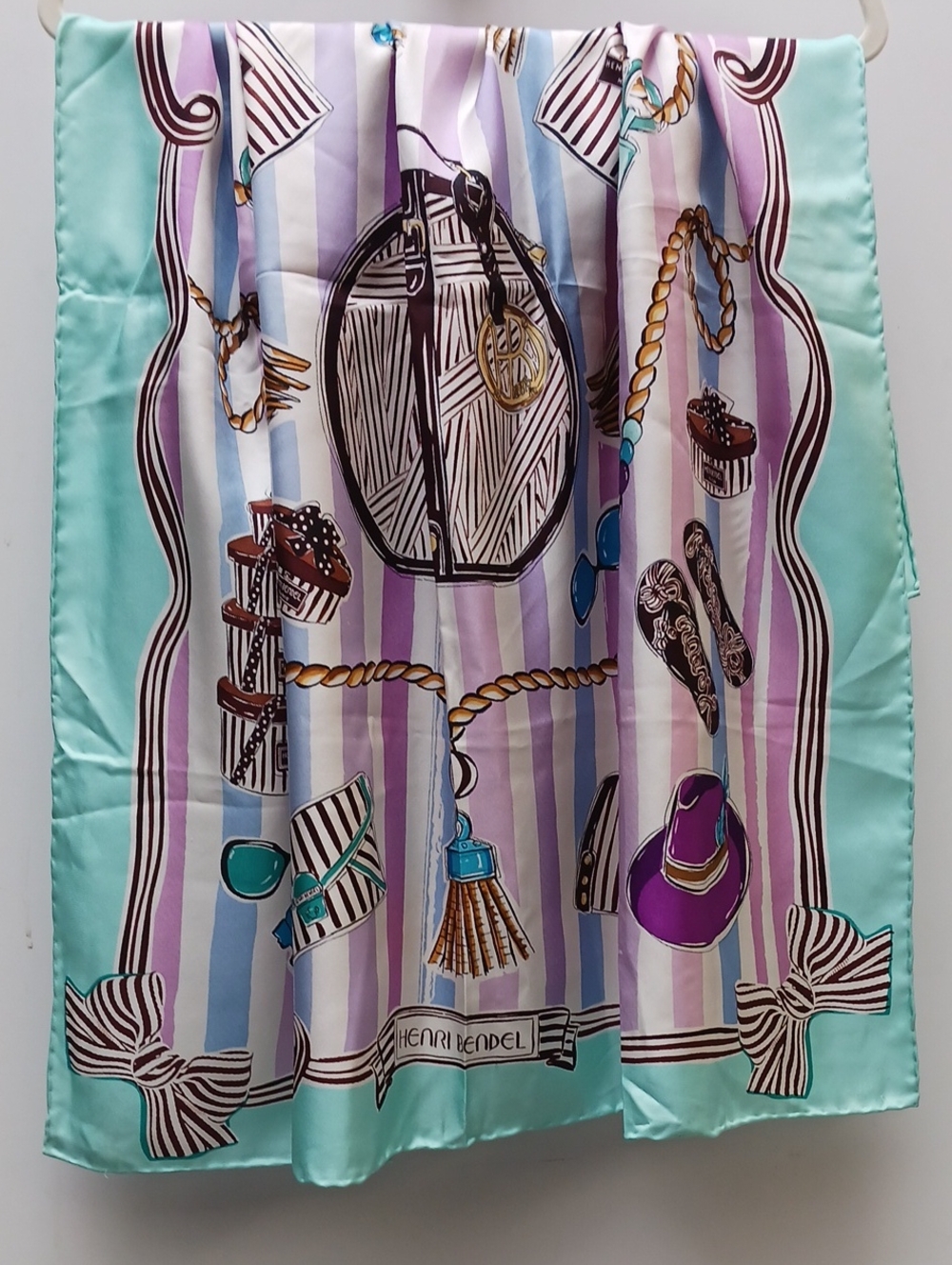 HENRI BENDEL MULTI PRINT SHOES BAG SCARF